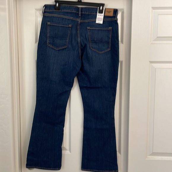 Denizen Levi’s Jean pants - Picture 3 of 4